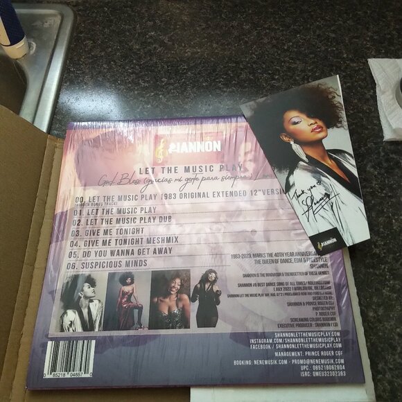 Shannon Let The Music Play 40th Anniversary Autographed Lp + Free RARE! - Picture 2 of 8